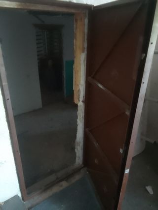 Puerta ante ocupa