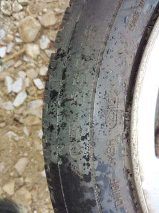 Llantas 16" con neumáticos  . Las 4 