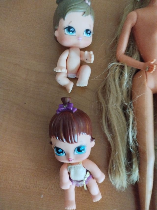 7Muñecas: Barbie, Bratz, Winx, etc.