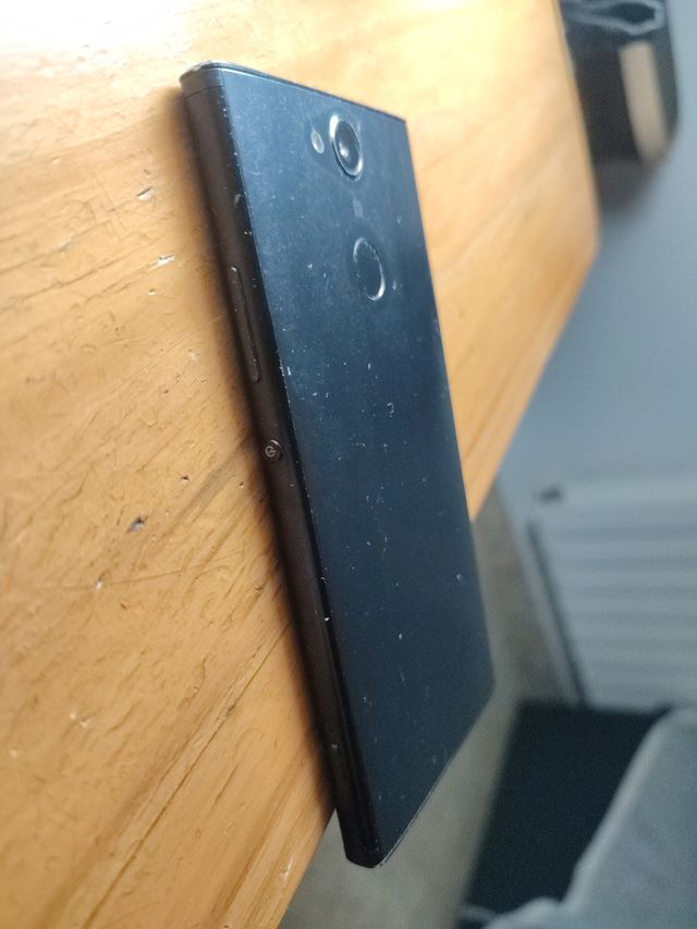 Sony Xperia XA2 - Negro - Piezas