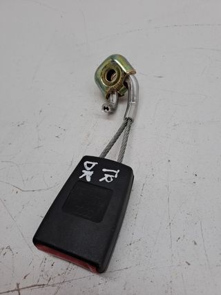 ENGANCHE CINTURON AUDI A4 AVANT (8E) (2)
