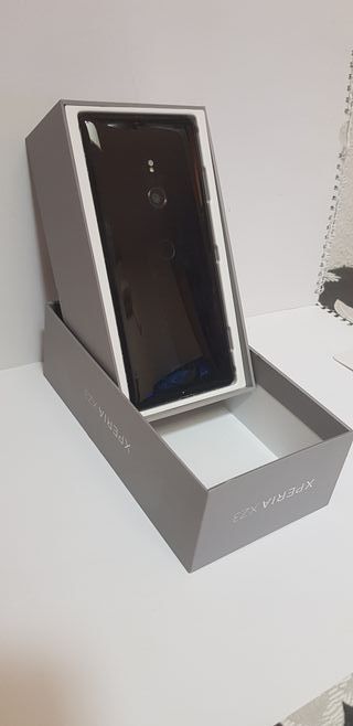 Sony Xperia XZ3 nero - Come nuovo.