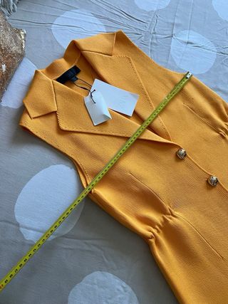 Chaleco Zara amarillo talla M
