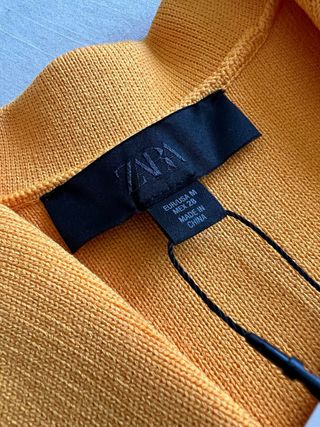Chaleco Zara amarillo talla M
