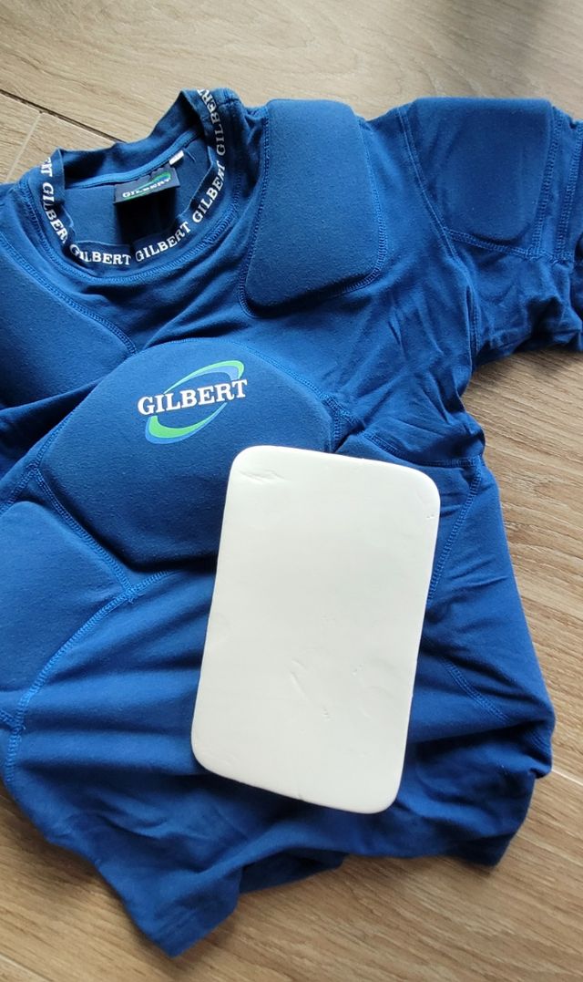 Camiseta rugby Gilbert con protecciones