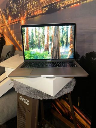 MacBook Pro 13" Touch Bar Gris