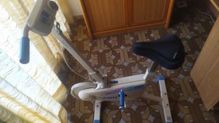 Bicicleta estática BH fitness