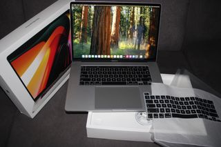 MacBook Pro 16" TouchBar/Touch ID