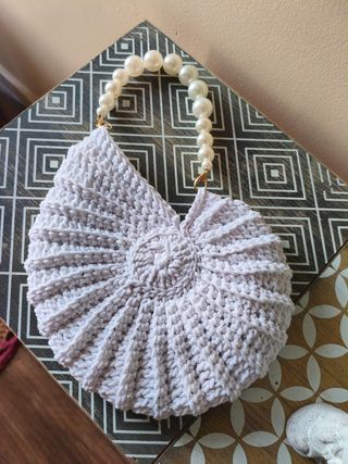 Bolso crochet caracol beige