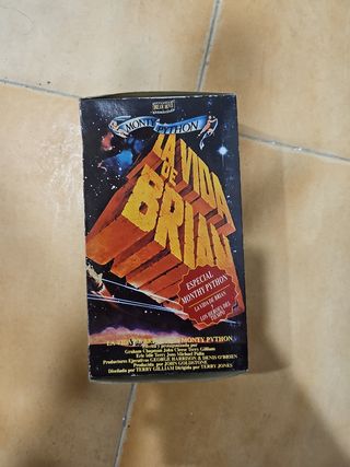 VHS Monty Python: La Vida de Brian + Los Héroes de