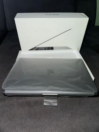 MacBook Pro 13" Touch Bar Plata