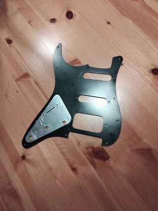 Golpeador SSH Fender Squier Stratocaster  Relic