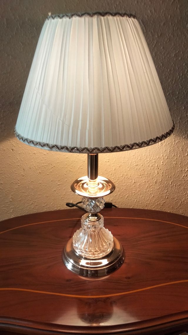 GRANDI LAMPADE DA CAMERA IN OTTONE E CRISTALLO