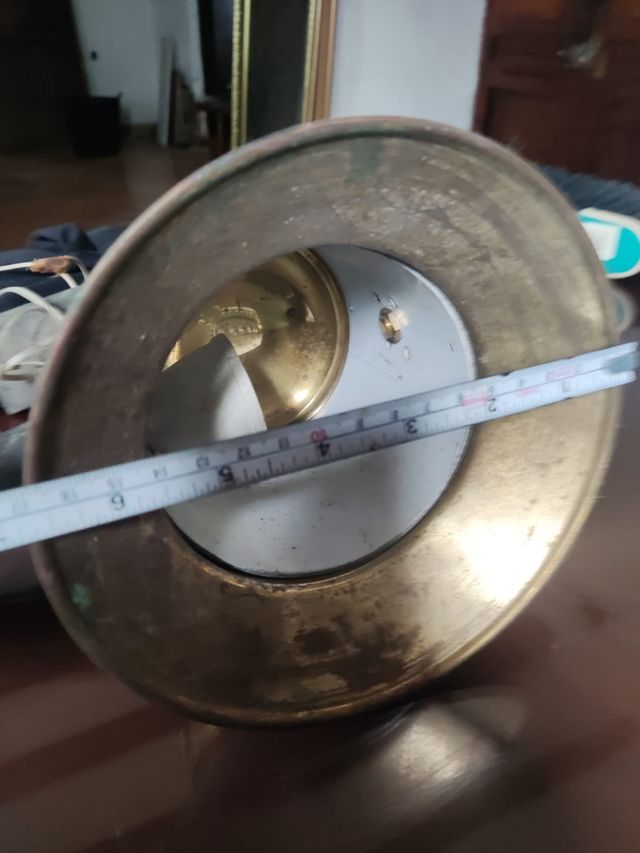 Farol antiguo de bronce?? Recogee