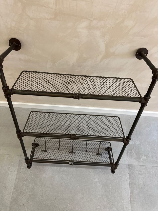 Estantería industrial metálica