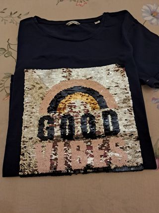 Maglietta Guess con paillettes arcobaleno, Tg 16A