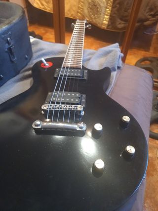 LES PAUL KOREA AÑOS 80'S CON MALETA VINTAGE 