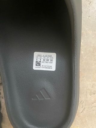 Adidas Slides negras