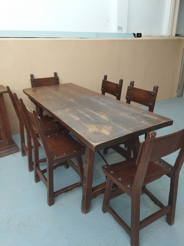 Mesa y aparador rústico medieval más de 100 años