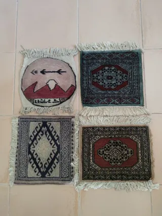 4 tappeti persiani piccoli