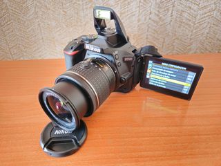 Nikon D5500 + objetivo 18-55mm