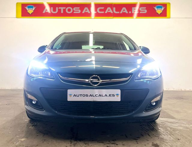 Opel Astra 2014