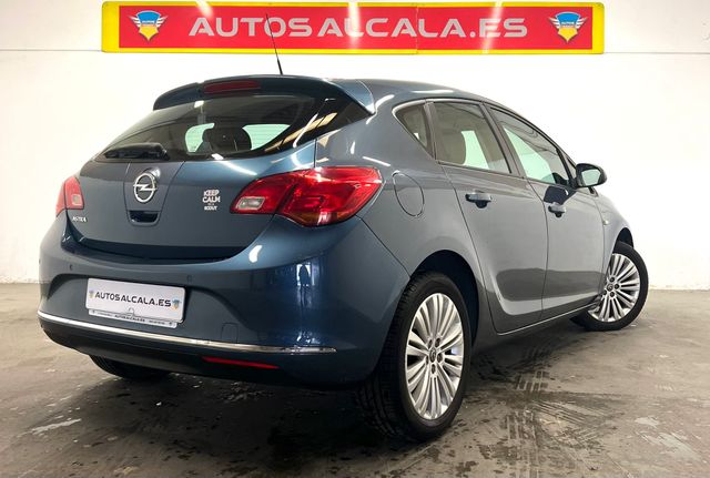 Opel Astra 2014