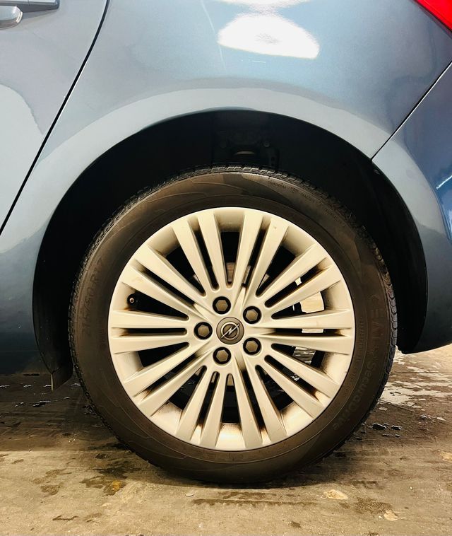 Opel Astra 2014