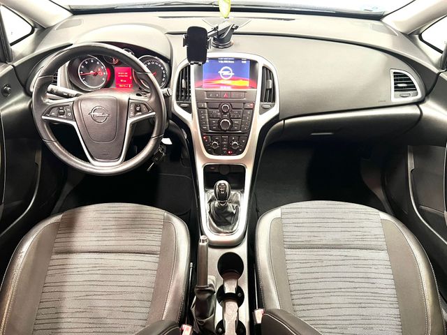 Opel Astra 2014