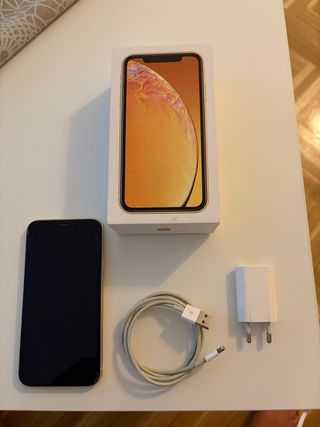 iPhone XR Gold 64GB - Schermo leggermente rotto