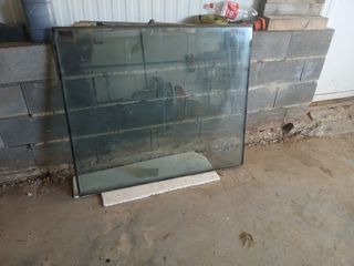 Cristales de 120,5x101x3
124.5x103x3 
133x101,5x3