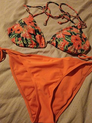 Bikini naranja flores - 2 piezas