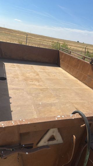 Remolque agrícola azul