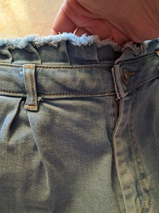 Shorts jeans bambina Mayoral. La taglia è una 16A
