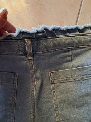 Shorts jeans bambina Mayoral. La taglia è una 16A