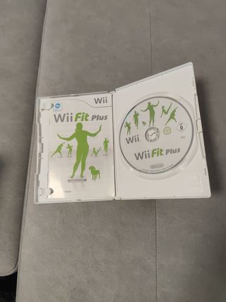 Wii Fit Plus - Nintendo