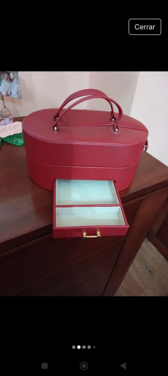 Joyero rojo vintage