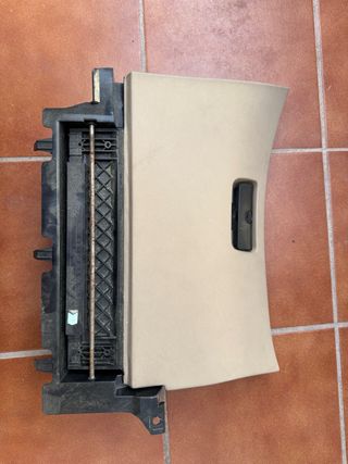 Guantera Beige BMW E46