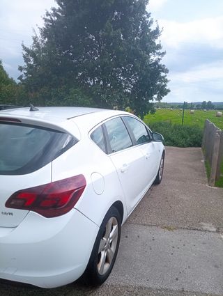 Opel Astra  astra 2012