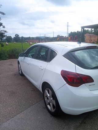 Opel Astra  astra 2012