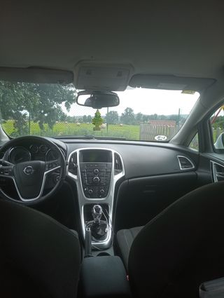Opel Astra  astra 2012