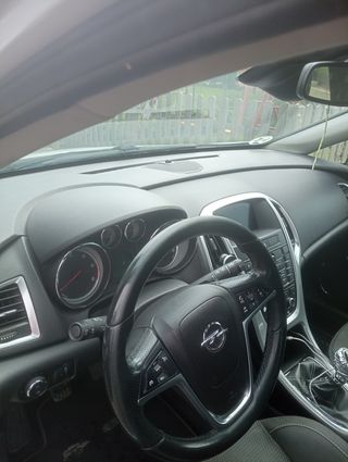 Opel Astra  astra 2012
