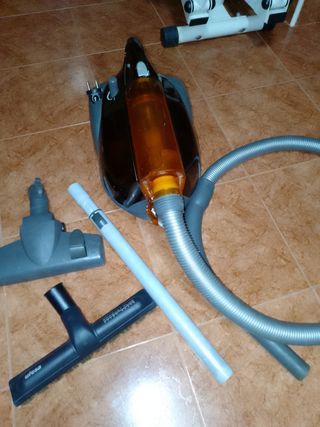 Aspiradora Bosch con depósito