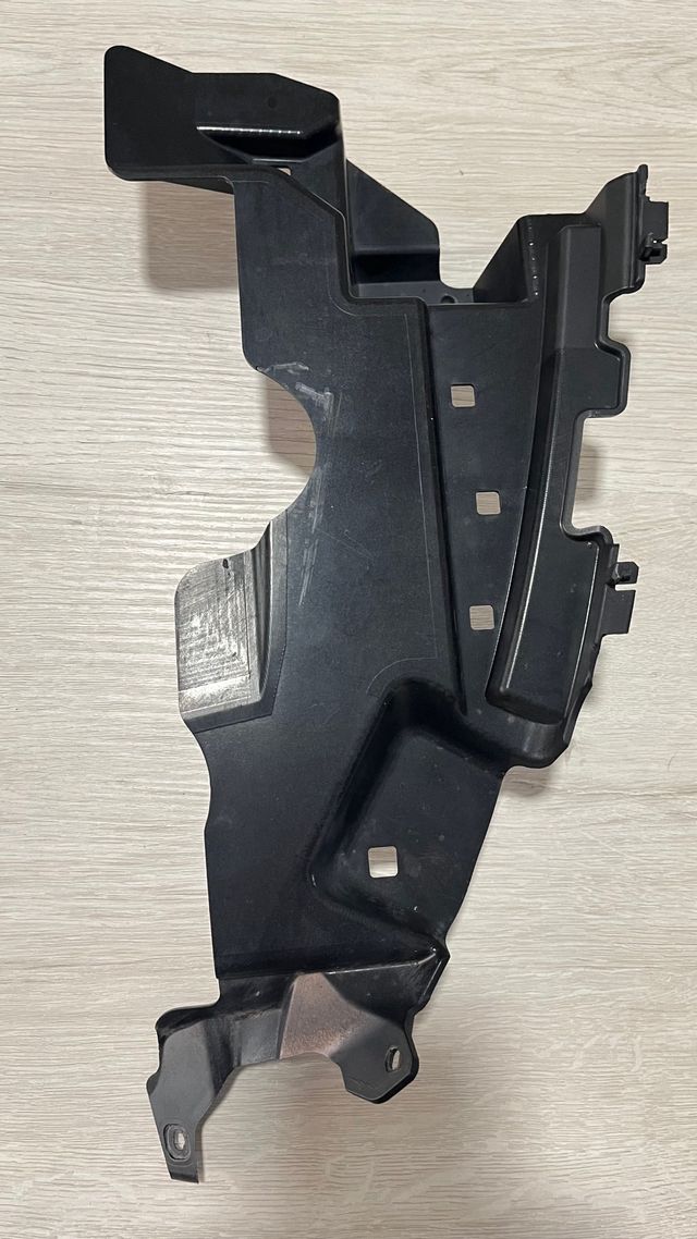 Soporte parachoques Mercedes C W205