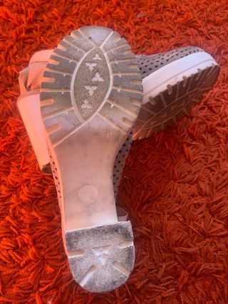 Zuecos Hobby beige/gris