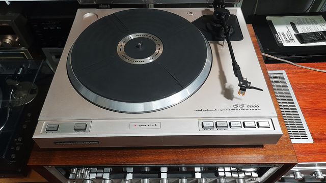 Tocadiscos Marantz TT6000 Automático de 1981