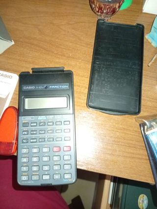 Casio fx-82LB Calculadora Científica