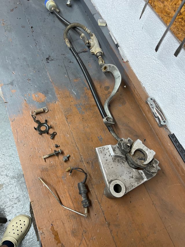 Freno Trasero COMPLETO DT125R