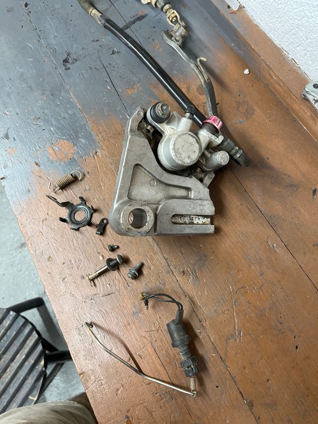 Freno Trasero COMPLETO DT125R