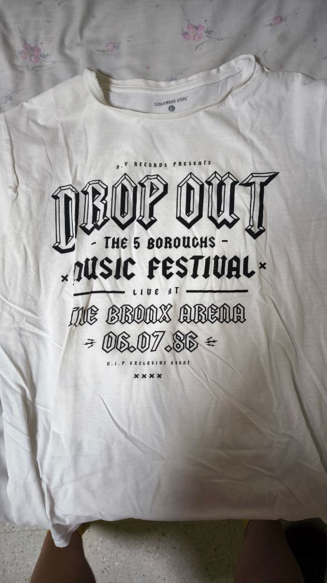 Camiseta Cedarwood State Drop Out Festival L